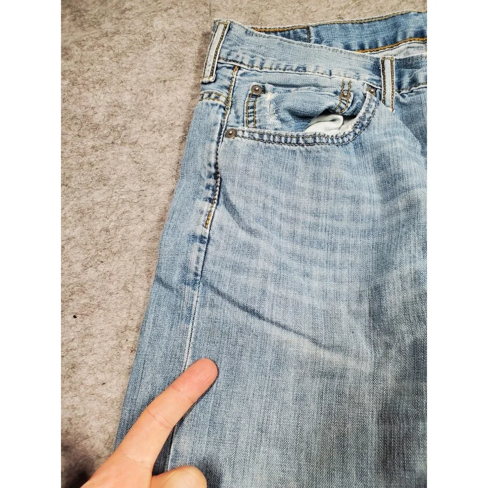 Levis pants have